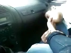 Redhead bitch mastur ...