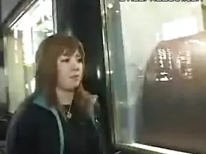 ბიჭი ჩაცმული მსახიობ ...