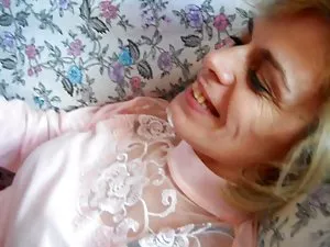 ახალგაზრდა ფრანგი წყ ...