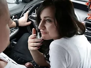 გოგონები კინის იატაკ ...